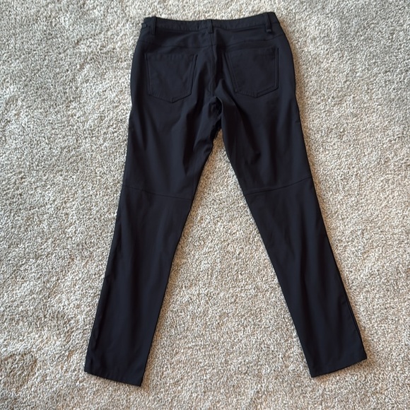 Lululemon ABC Pants- Black Size 30 - Picture 2 of 3